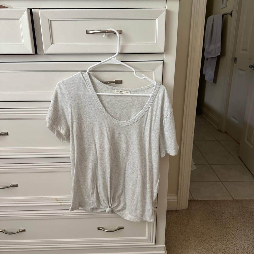 Knot Casual Tee